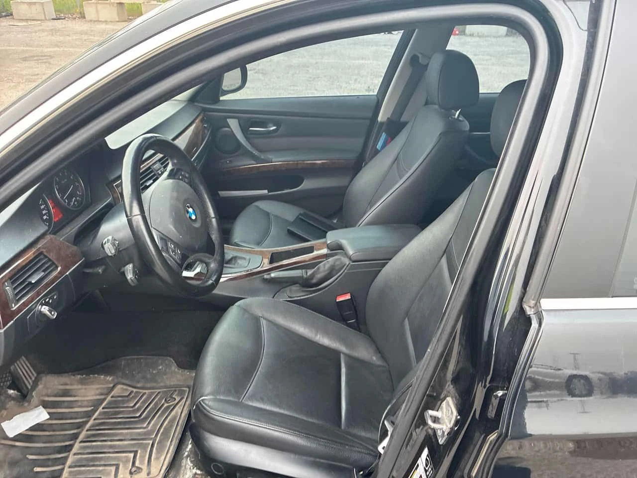 BMW 335 * xDrive * CARFAX * ОПЦИЯ ЗА ФИНАНСИРАНЕ , снимка 10 - Автомобили и джипове - 55317310