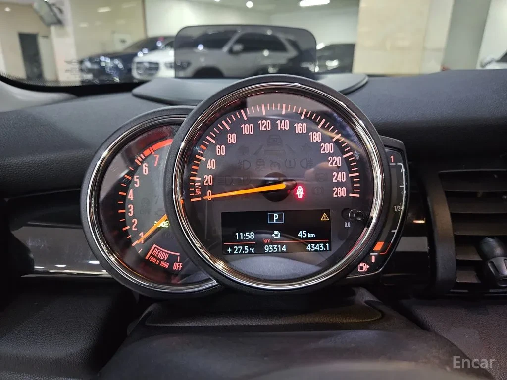 Mini Cooper High* ПОДГРЕВ* ПАНОРАМА* KAМЕРА* АСИСТЕНТИ СИГУРНО, снимка 8 - Автомобили и джипове - 55644175