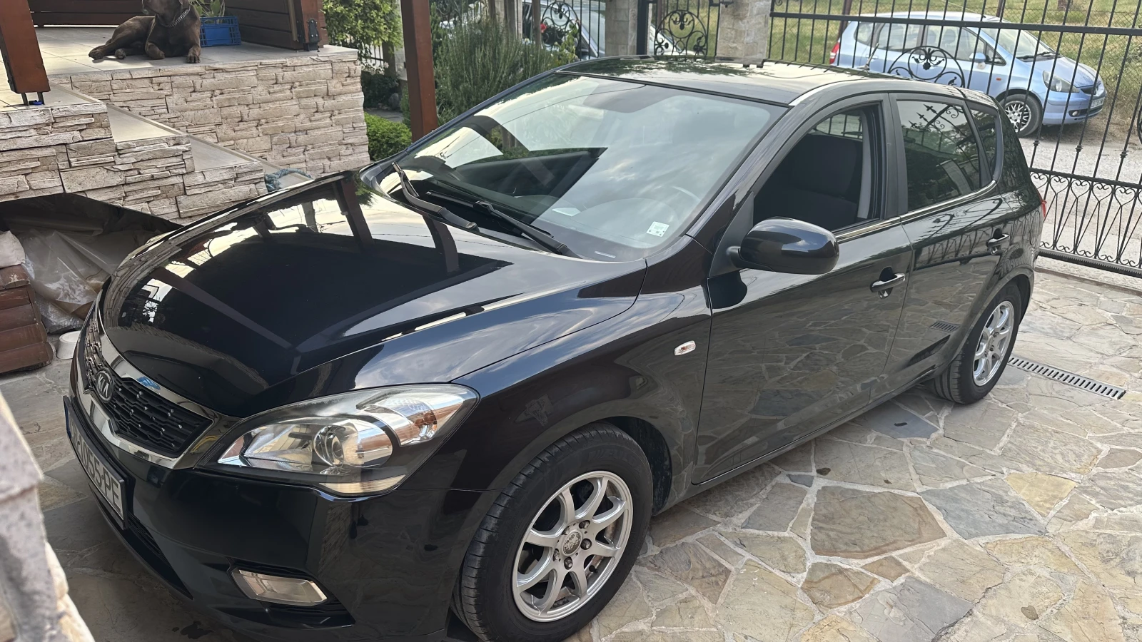 Kia Ceed 1.6L 126 коня, снимка 3 - Автомобили и джипове - 55710759