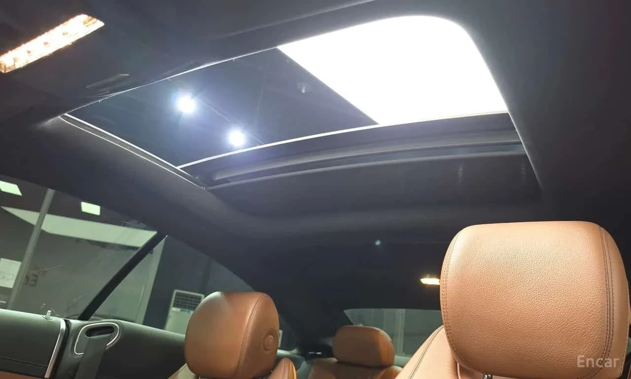 Mercedes-Benz E 220 E220d Coupe, снимка 16 - Автомобили и джипове - 55783623