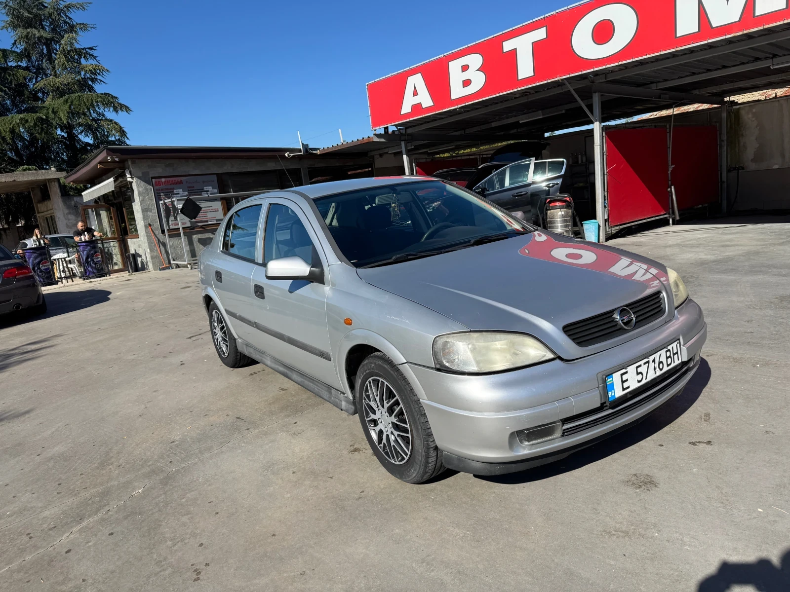 Opel Astra 1.4 16V, снимка 2 - Автомобили и джипове - 56335201