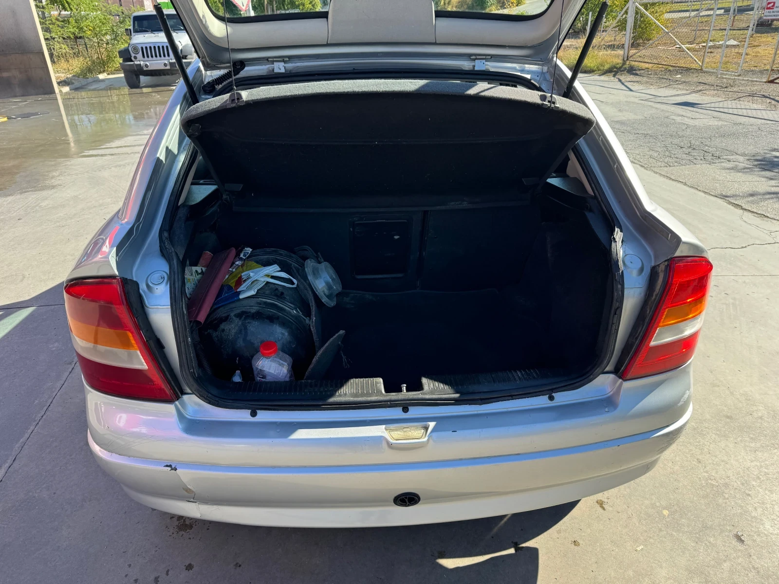 Opel Astra 1.4 16V, снимка 5 - Автомобили и джипове - 56335201