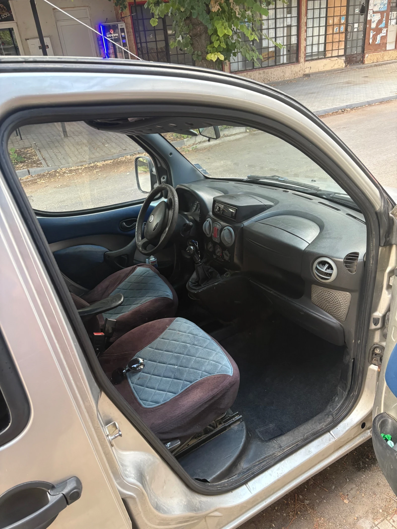 Fiat Doblo 1.9 JTD, снимка 4 - Автомобили и джипове - 56353839