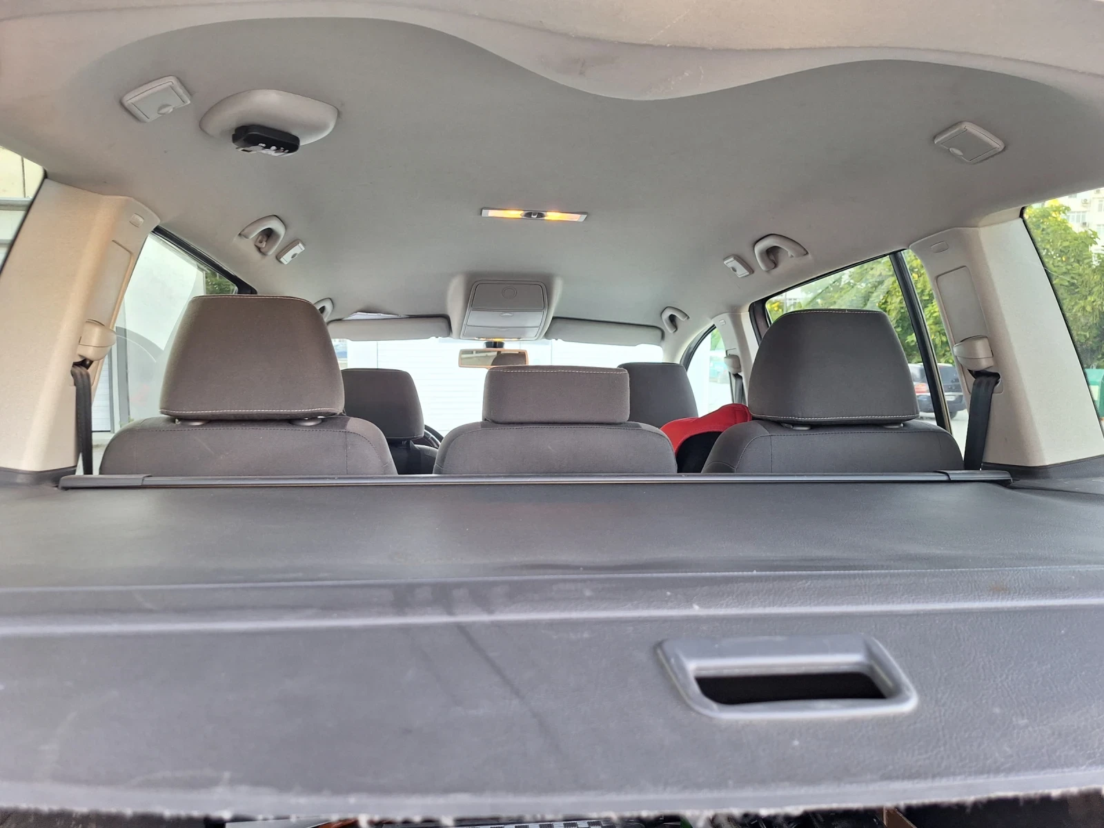 VW Touran 2.0 , снимка 5 - Автомобили и джипове - 56512535