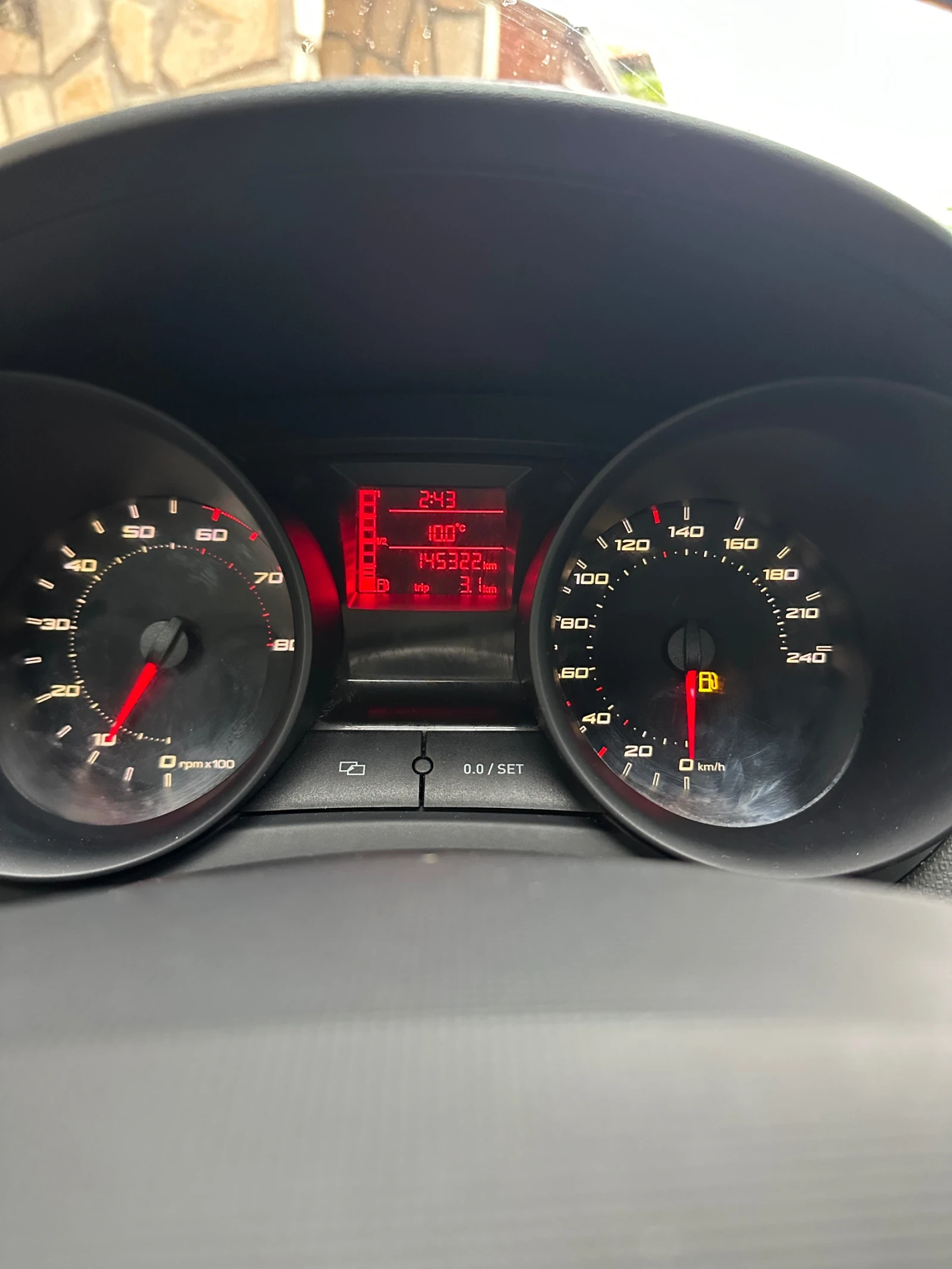Seat Ibiza 1.2i, снимка 13 - Автомобили и джипове - 56518462