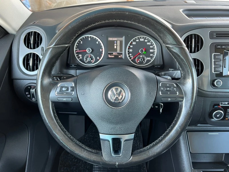 VW Tiguan 2.0TDI* AUT* NAVI* LED* ПАНОРАМА* , снимка 6 - Автомобили и джипове - 46787656