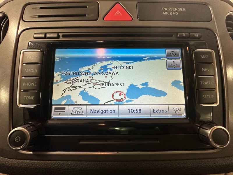 VW Tiguan 2.0 TSI 170к.с Camera DYNAUDIO NAVI PODGREV, снимка 16 - Автомобили и джипове - 48846086