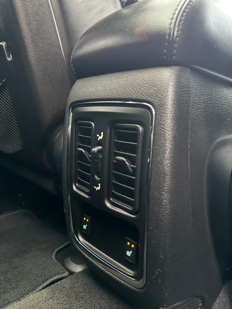 Jeep Grand cherokee, снимка 15 - Автомобили и джипове - 52318485