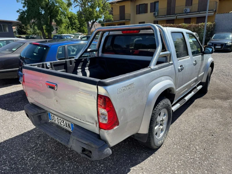 Isuzu D-max 3.0D-АВТОМАТ, снимка 3 - Автомобили и джипове - 52035028