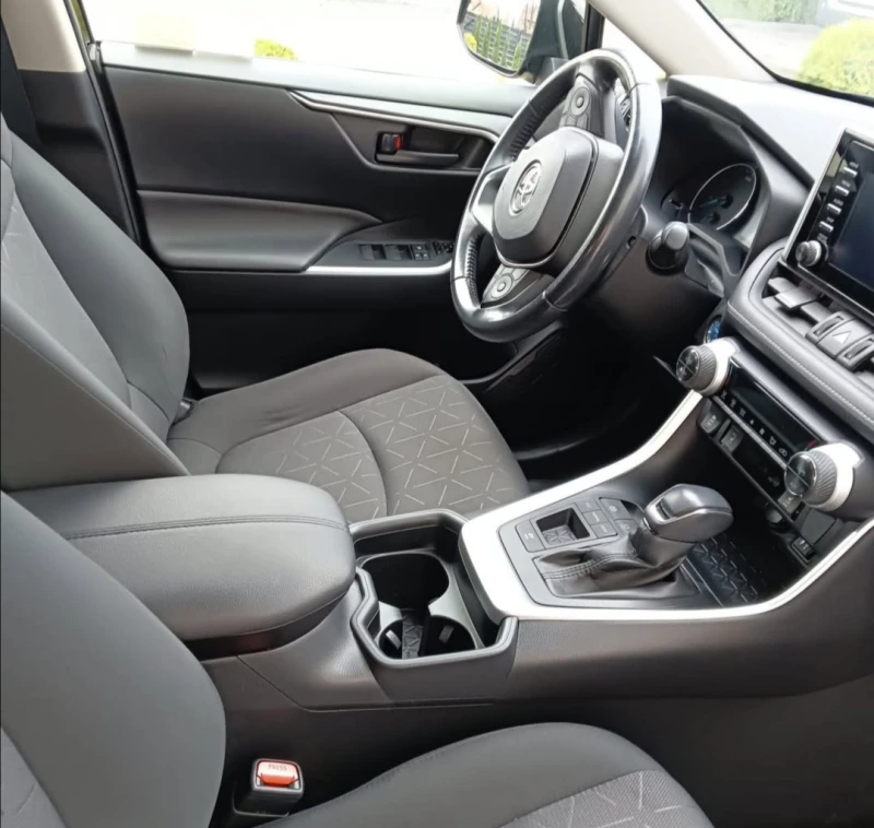 Toyota Rav4, снимка 6 - Автомобили и джипове - 53207892