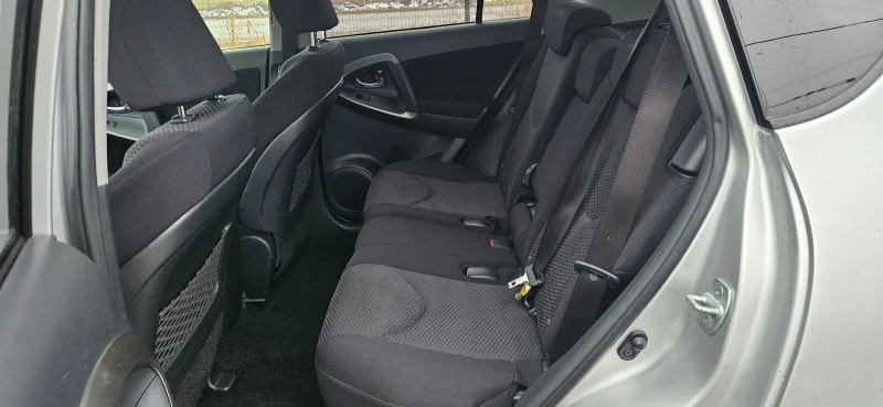 Toyota Rav4 2.0i 158ks.Швейцария, снимка 10 - Автомобили и джипове - 53366083