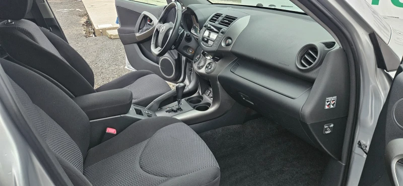 Toyota Rav4 2.0i 158ks.Швейцария, снимка 15 - Автомобили и джипове - 53366083