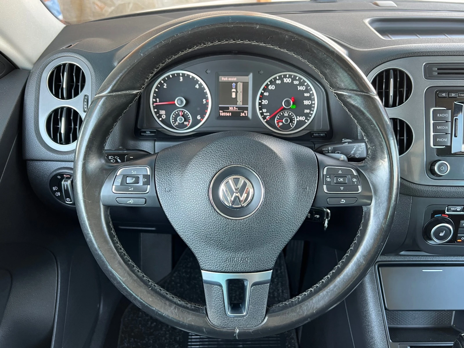 VW Tiguan 2.0TDI* AUT* NAVI* LED* ПАНОРАМА* ЛИЗИНГ - изображение 6