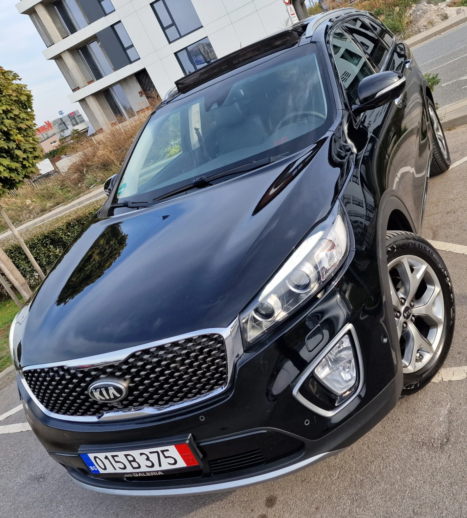 Kia Sorento 2.0* 4х4* Панорама* НАВИ* 360КАМЕРА* ОБДУХВАНЕ* ТО - изображение 4