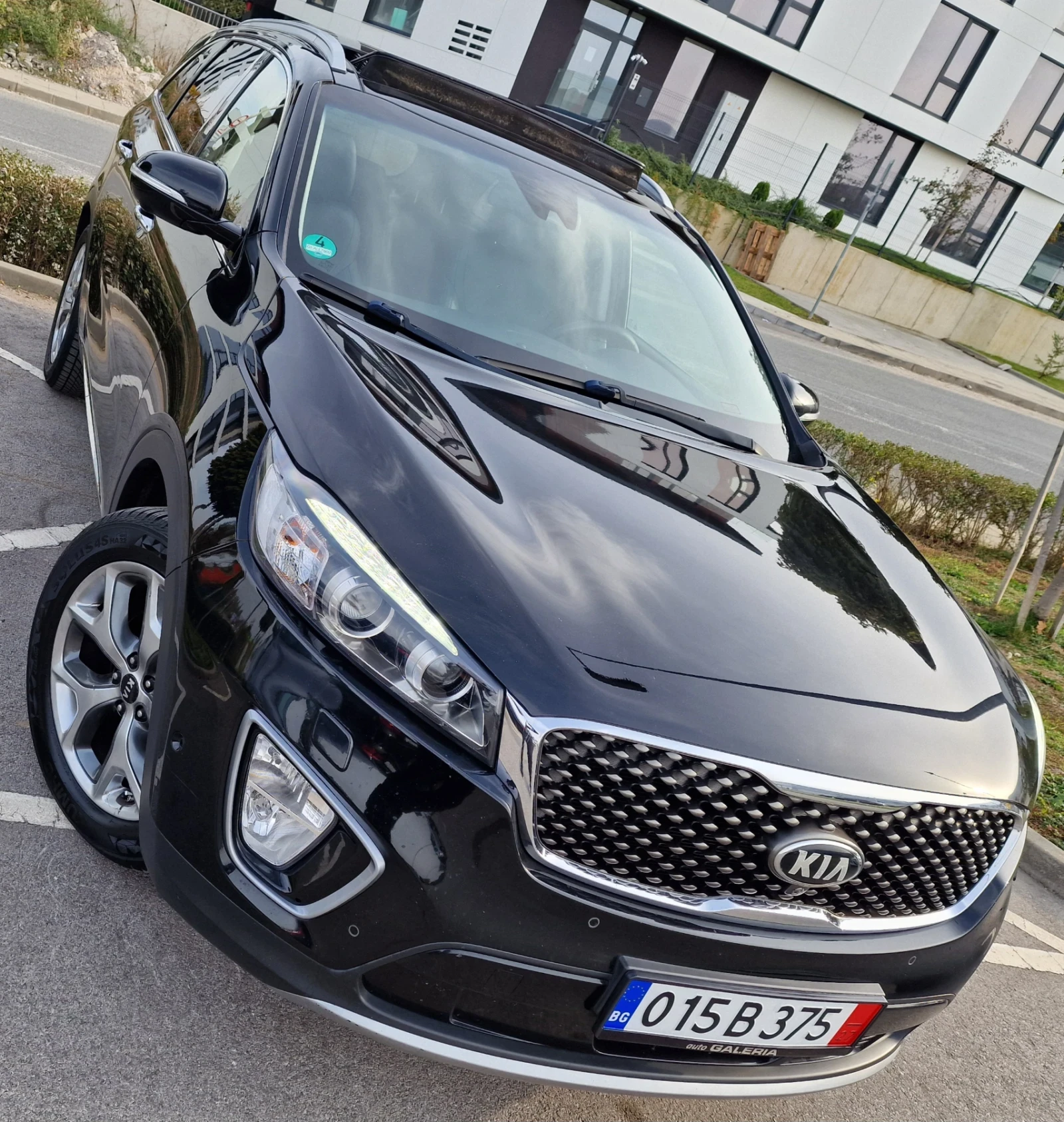 Kia Sorento 2.0* 4х4* Панорама* НАВИ* 360КАМЕРА* ОБДУХВАНЕ* ТО - изображение 9