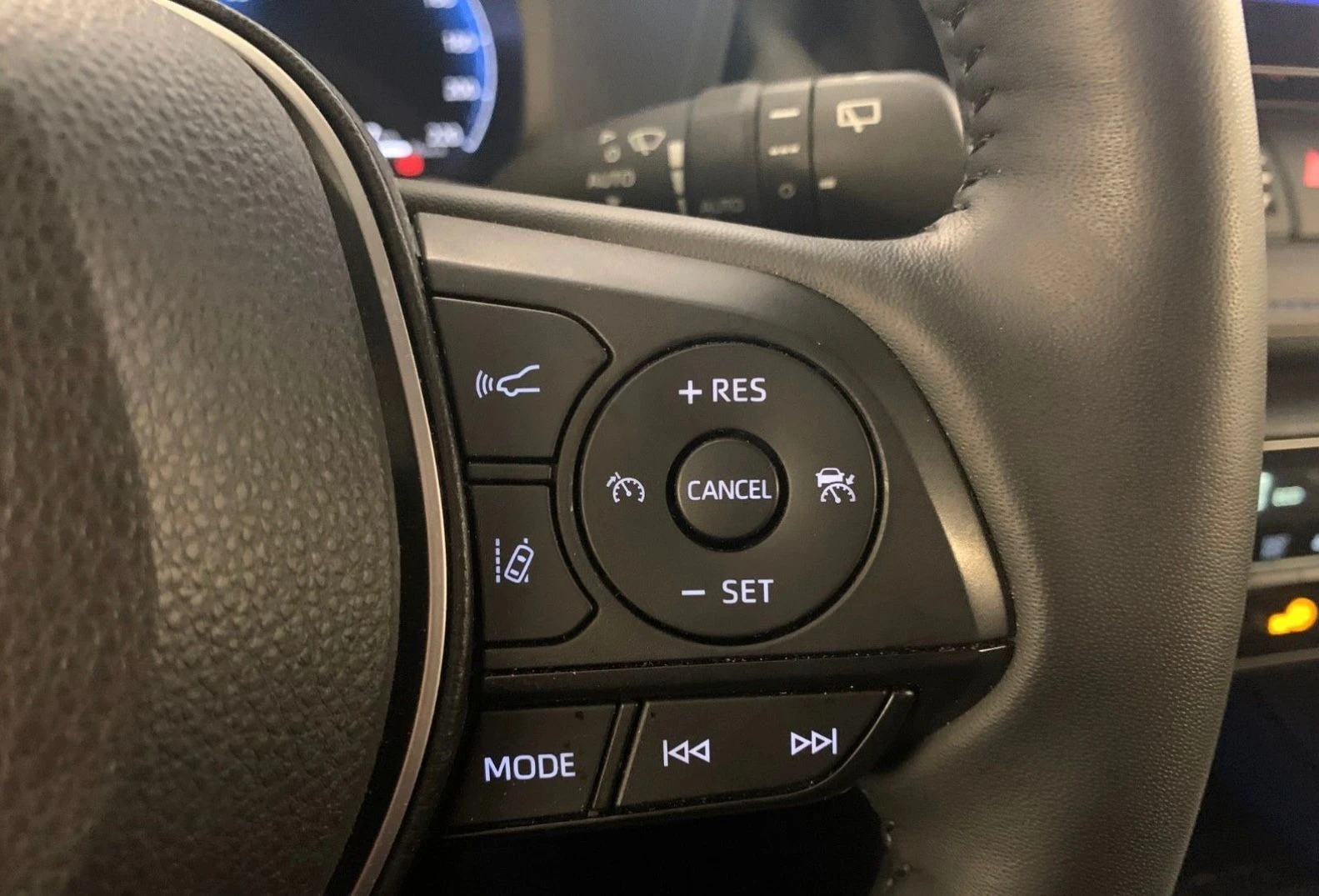 Toyota Rav4 Hybrid Style LED| ACC| Kam| JBL| 360| ����| ������ | Mobile.bg � ����������� 12