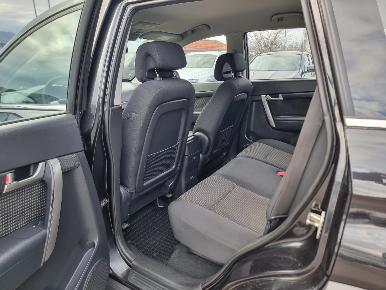Chevrolet Captiva 2.4I | Mobile.bg � ����������� 11