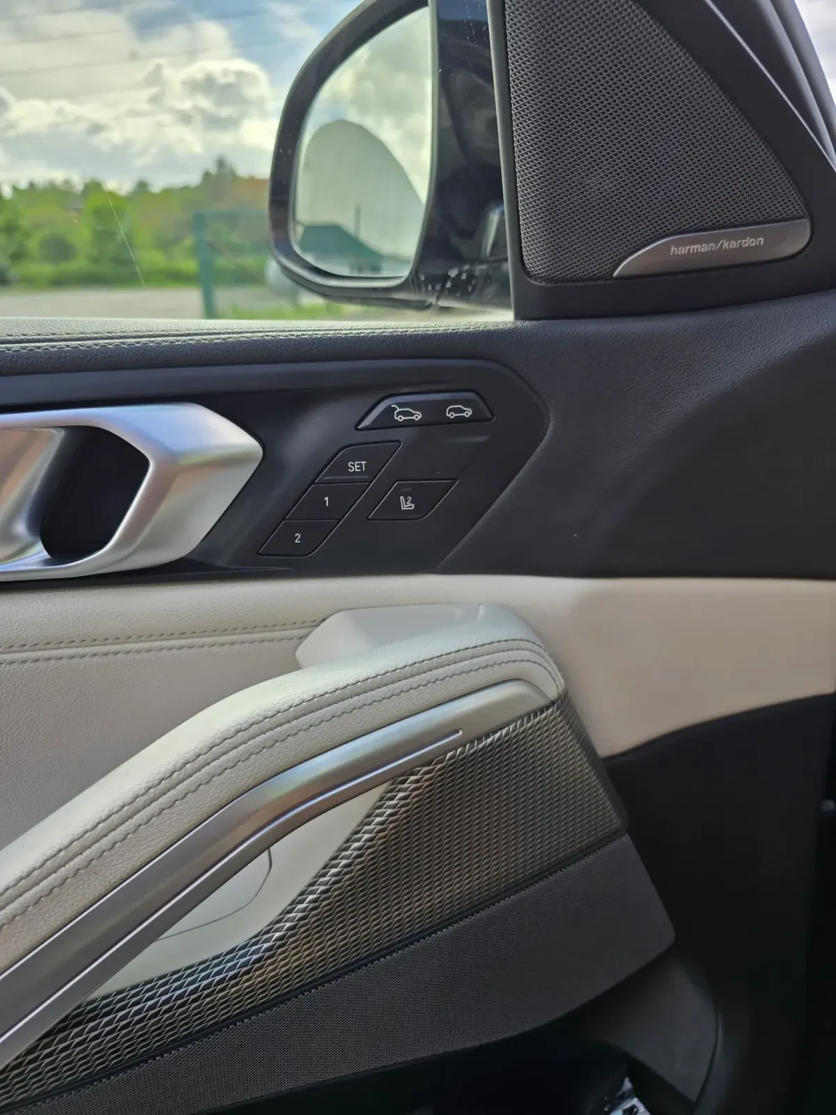 BMW X6 MPACK/CAMERA/AIR, снимка 16 - Автомобили и джипове - 54516573