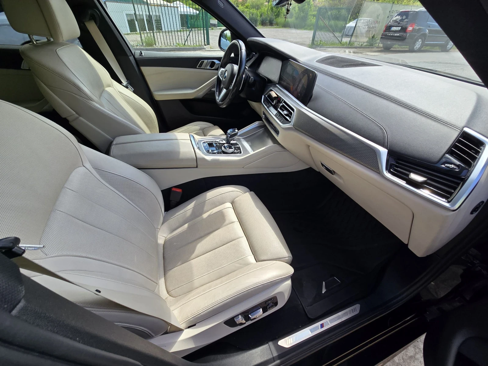 BMW X6 MPACK/CAMERA/AIR, снимка 11 - Автомобили и джипове - 54516573