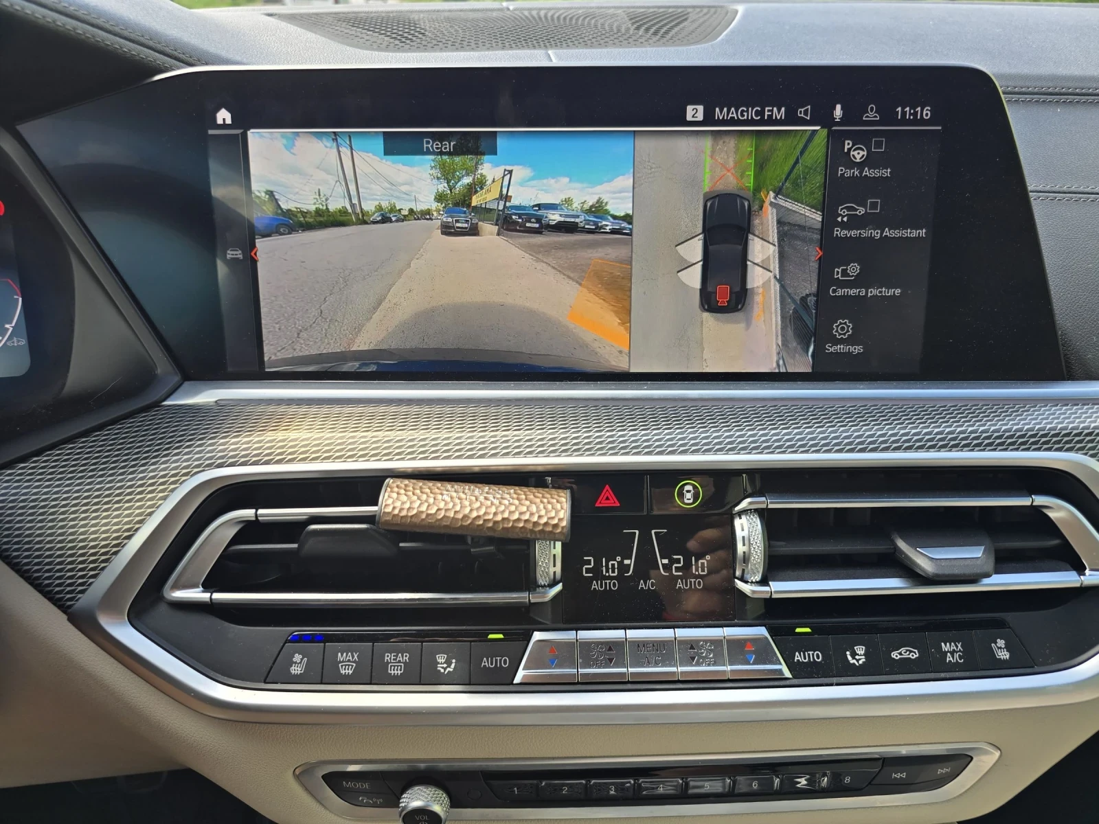 BMW X6 MPACK/CAMERA/AIR, снимка 14 - Автомобили и джипове - 54516573