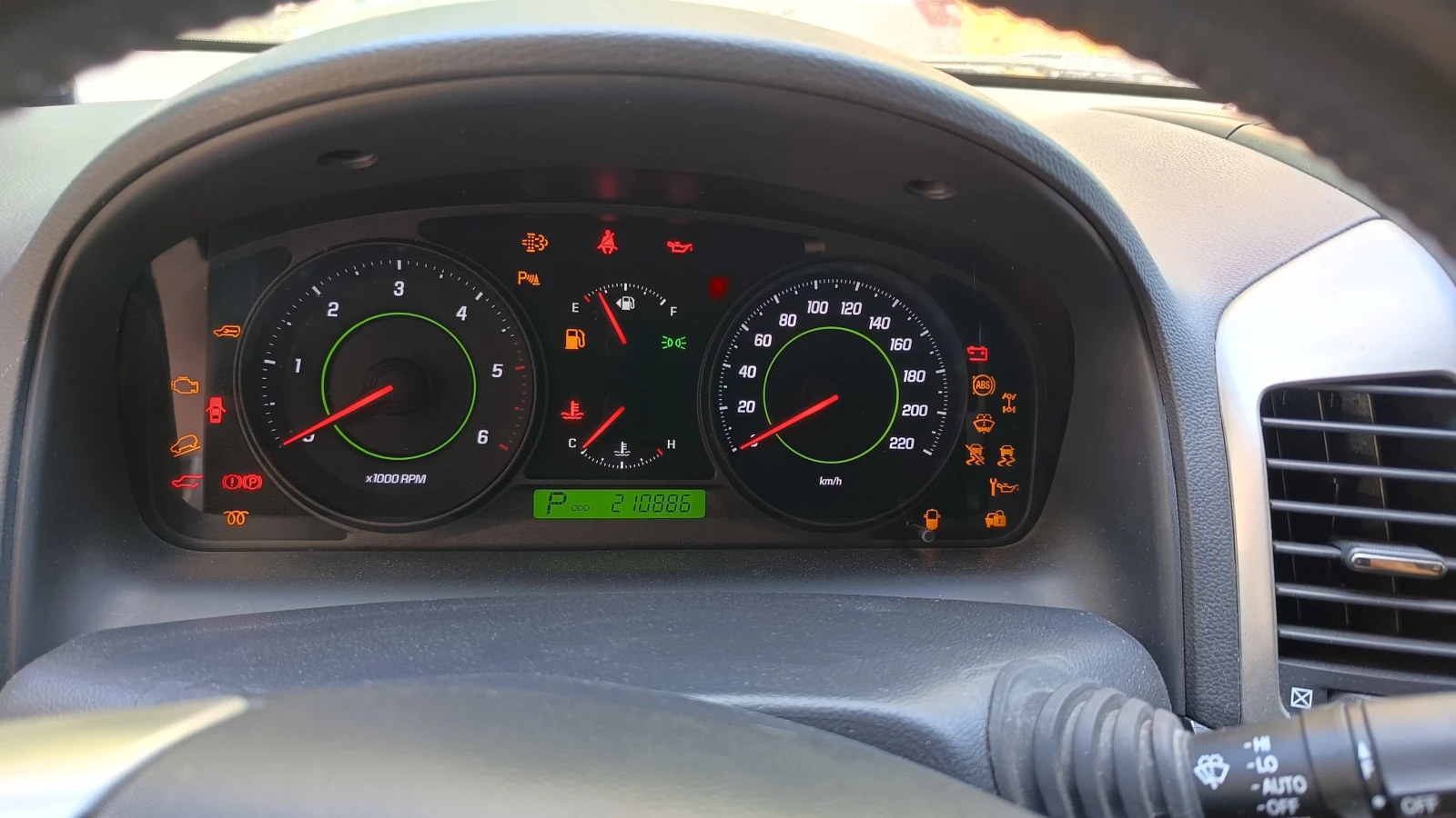 Chevrolet Captiva LT + 4х4 + NAVI + CAM + 7 МЕСТА, снимка 8 - Автомобили и джипове - 54813226