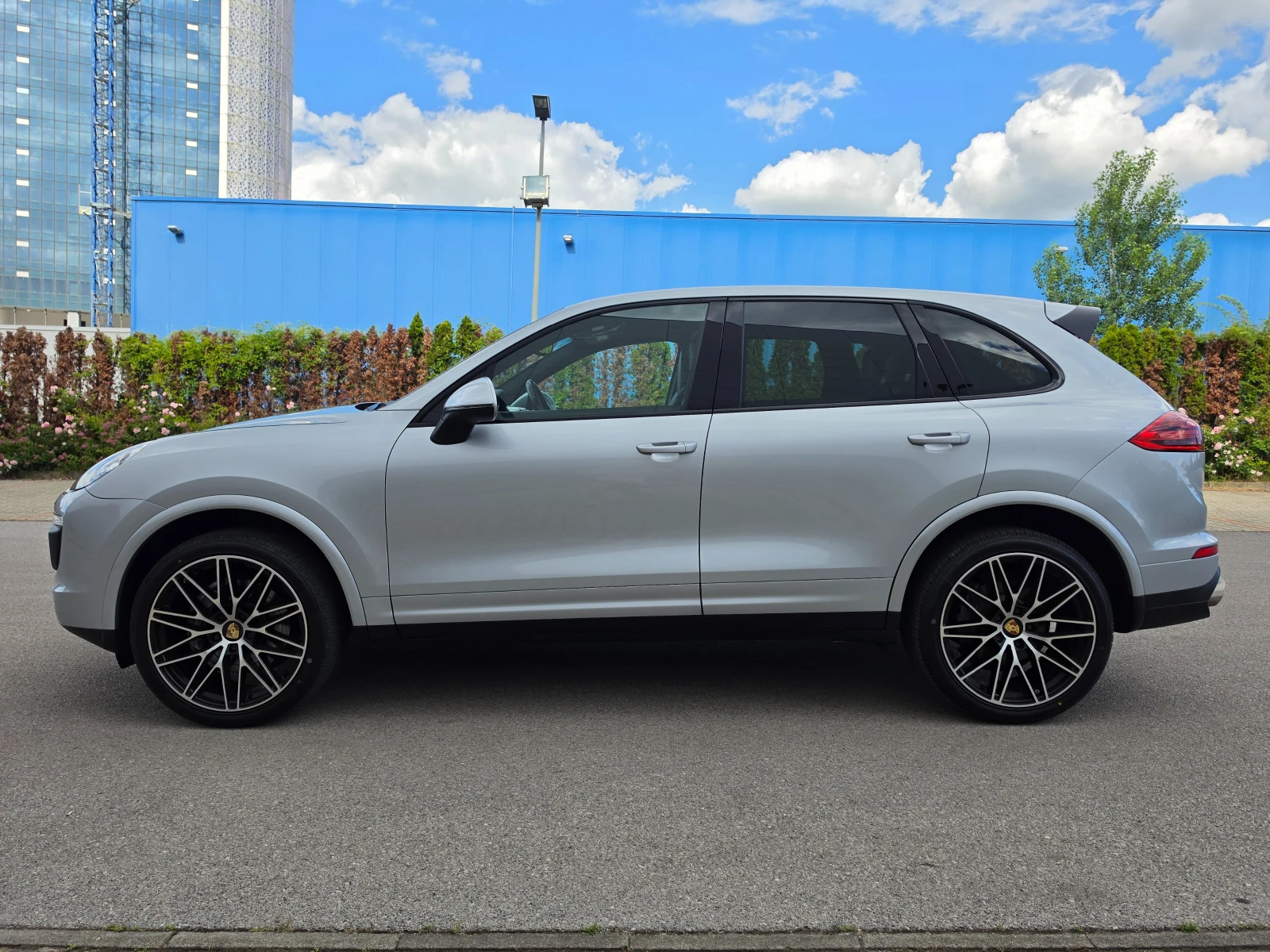 Porsche Cayenne PLATINUM EDITION FACELIFT BOSE PANORAMA, снимка 8 - Автомобили и джипове - 54916667