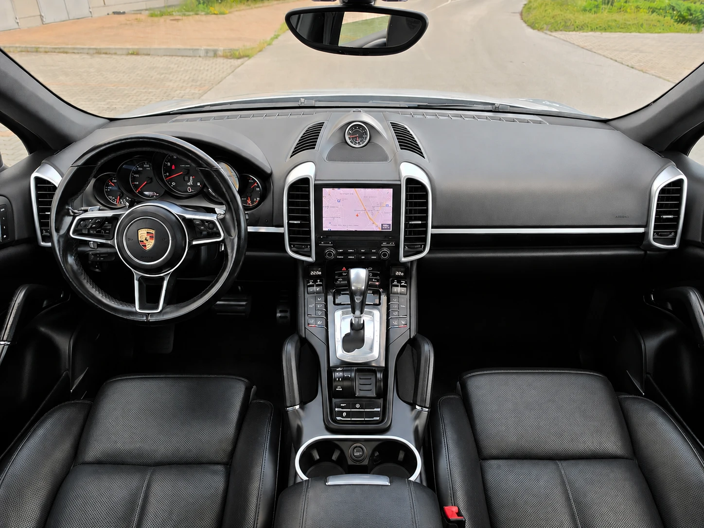 Porsche Cayenne PLATINUM EDITION FACELIFT BOSE PANORAMA, снимка 15 - Автомобили и джипове - 54916667