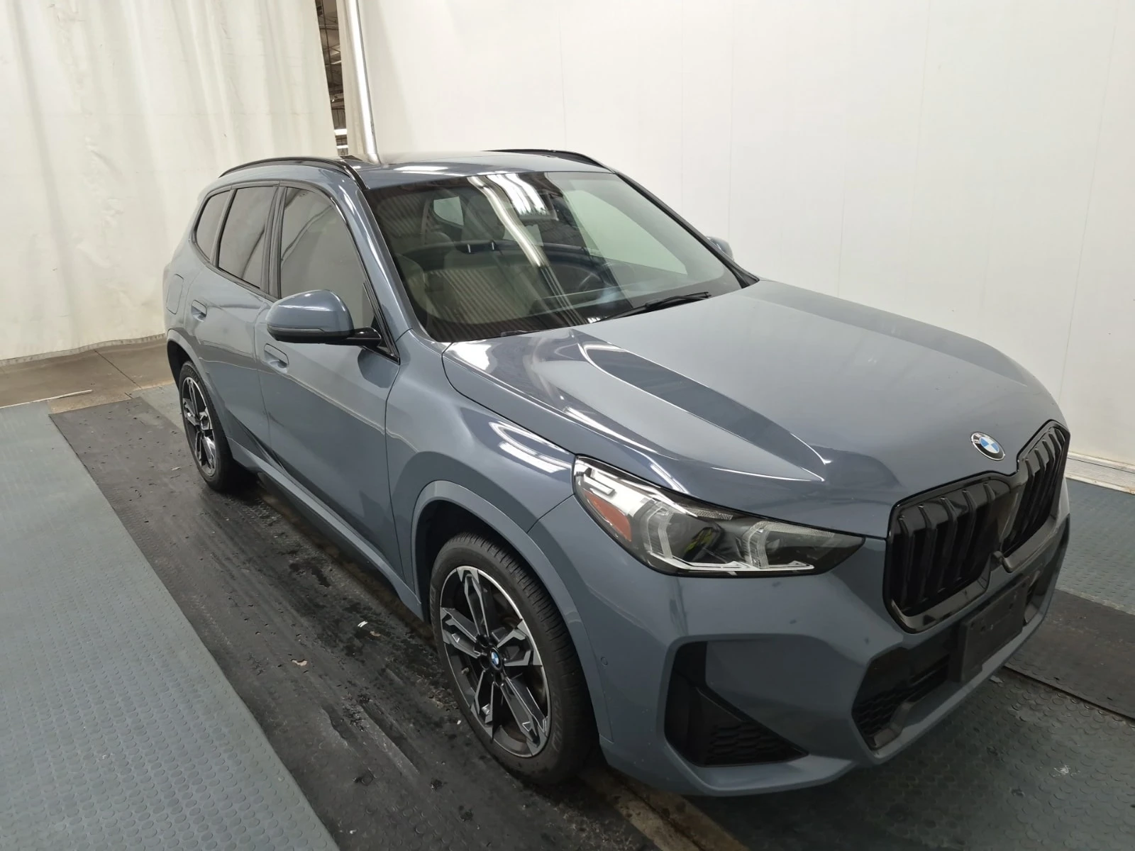 BMW X1 * xDrive28i * АВТОКРЕДИТ БЕЗ ПЪРВОНАЧАЛНА ВНОСКА, снимка 2 - Автомобили и джипове - 55900592