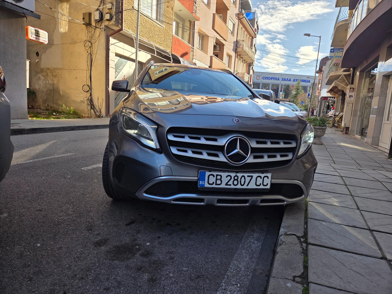 Mercedes-Benz GLA 200 Mercedes-Benz GLA 200 2.0 CDI FACE