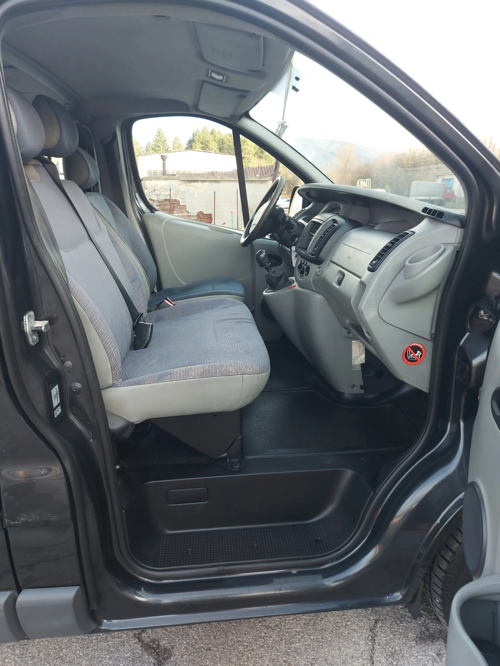 Renault Trafic 2.5 TDI | Mobile.bg � ����������� 12