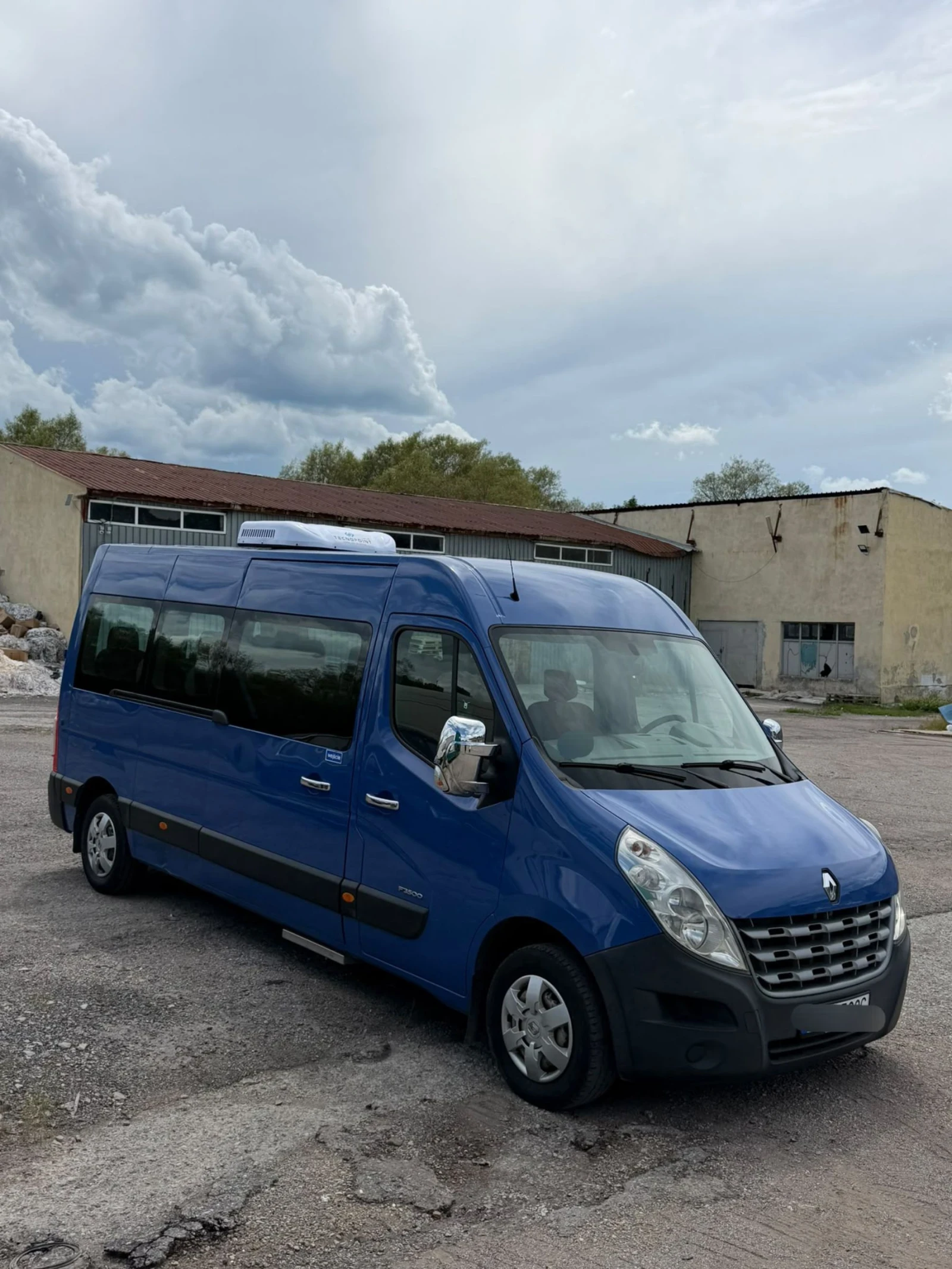 Renault Master Климатик Автоматична пасажерска врата , снимка 2 - Бусове и автобуси - 53528783