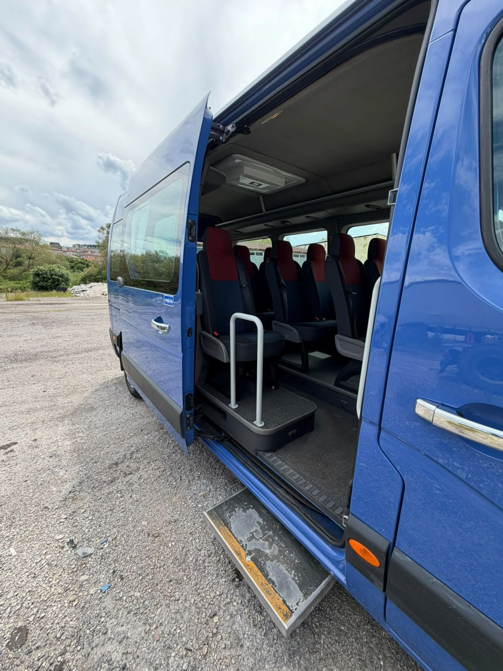 Renault Master Климатик Автоматична пасажерска врата , снимка 11 - Бусове и автобуси - 53528783