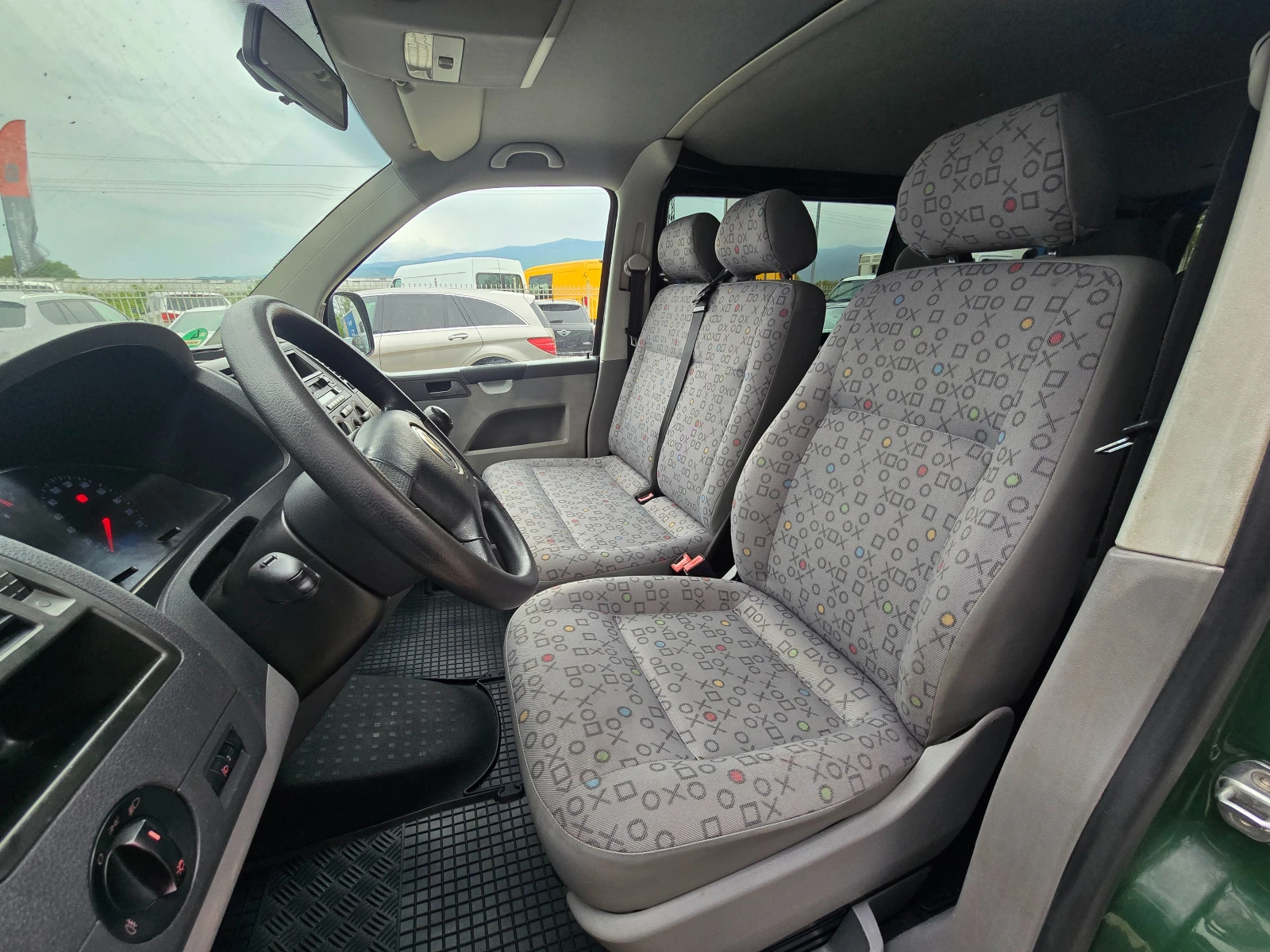 VW T5 MAXi!!8+ 1!!КЛИМАТИК!!ТОП!!, снимка 9 - Бусове и автобуси - 54285647