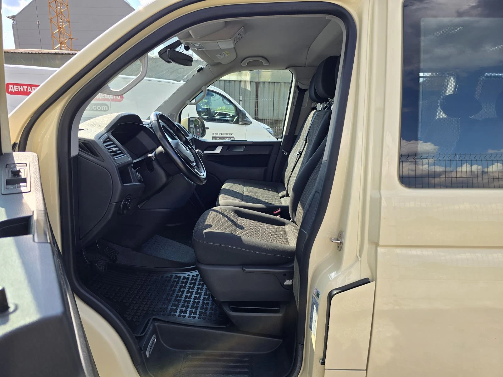 VW Caravelle 2.0TDI 4X4 CARAVELLE, снимка 5 - Бусове и автобуси - 55062731