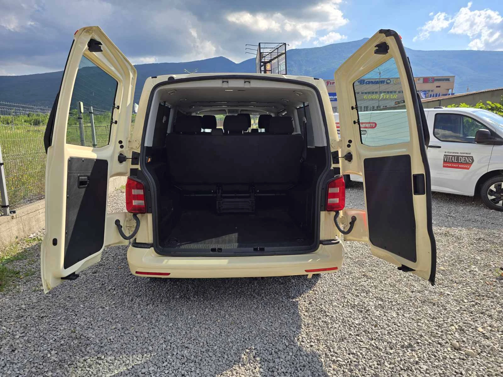VW Caravelle 2.0TDI 4X4 CARAVELLE, снимка 6 - Бусове и автобуси - 55062731