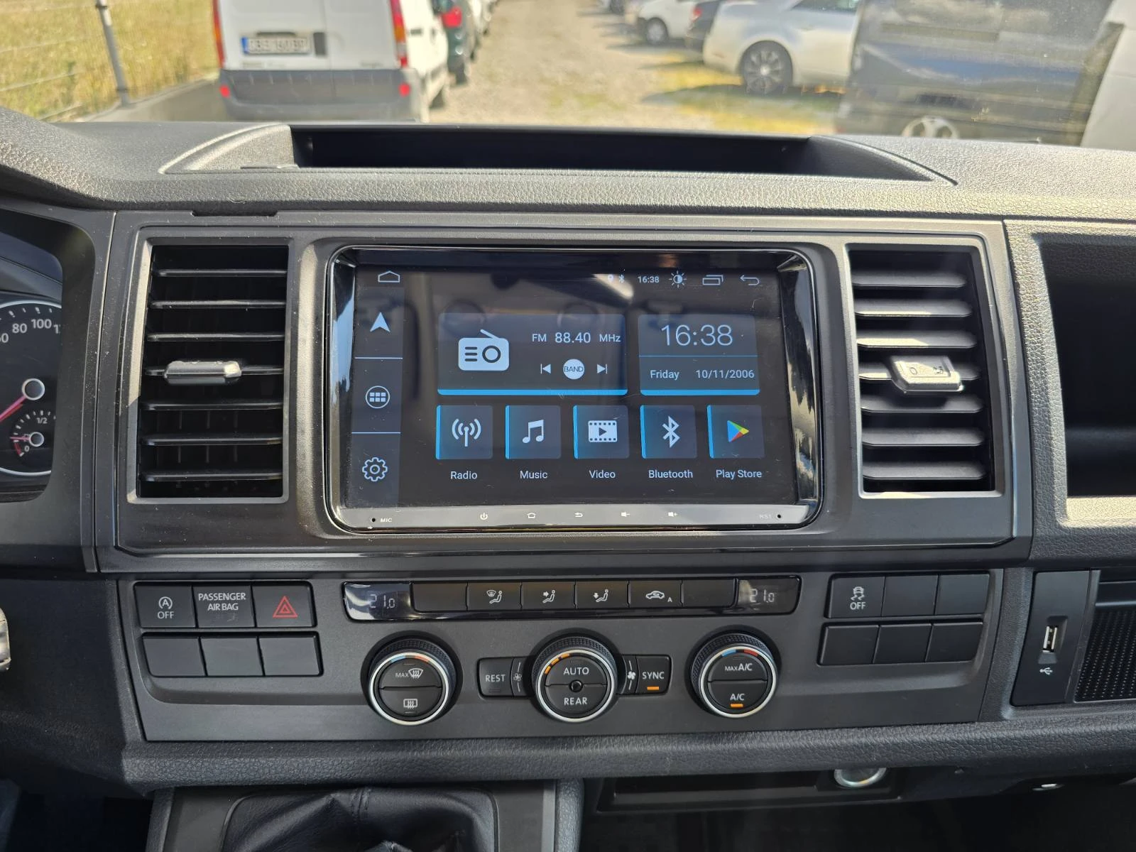 VW Caravelle 2.0TDI 4X4 CARAVELLE, снимка 14 - Бусове и автобуси - 55062731