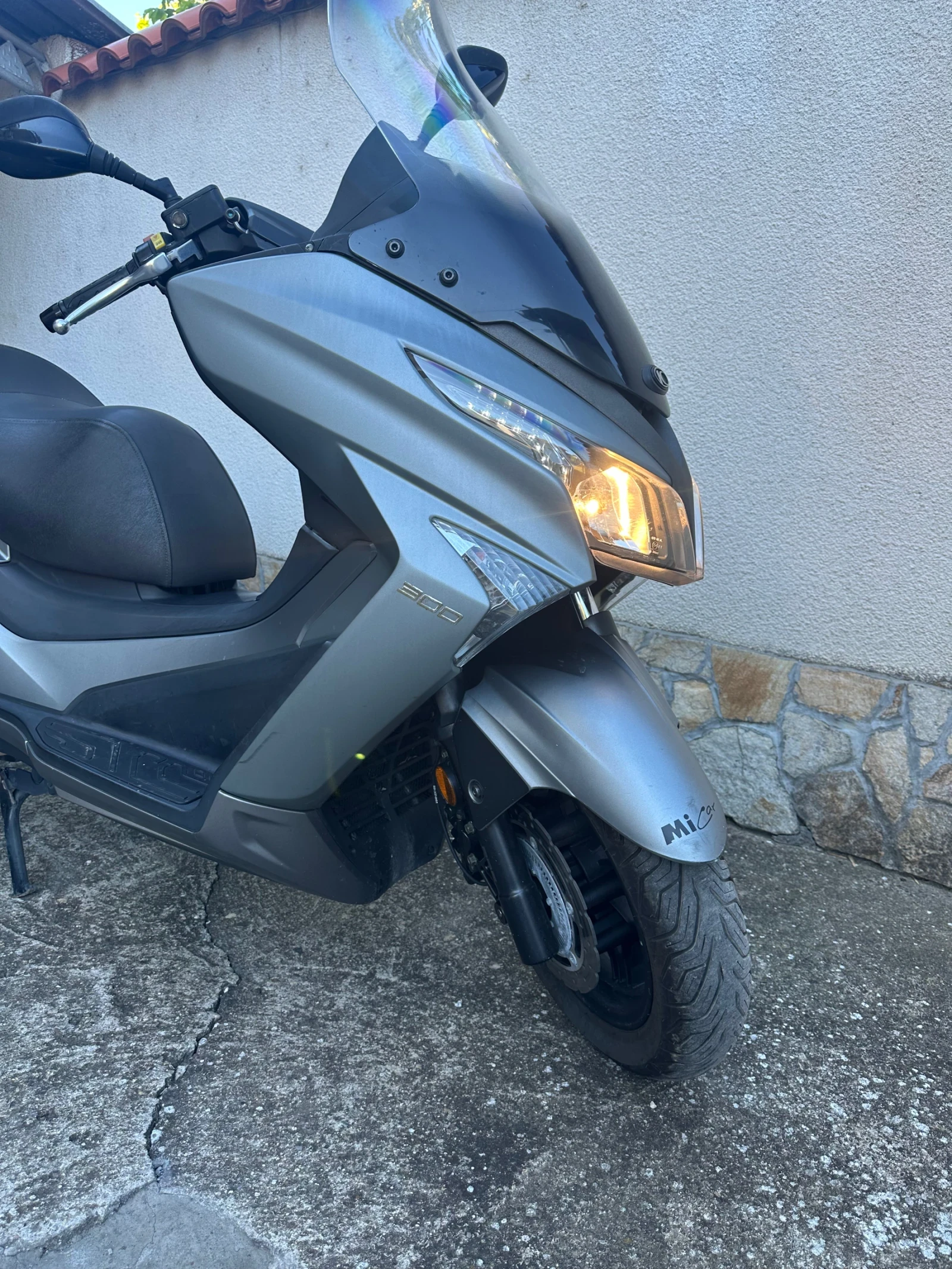 Kymco Downtown 300 - изображение 6