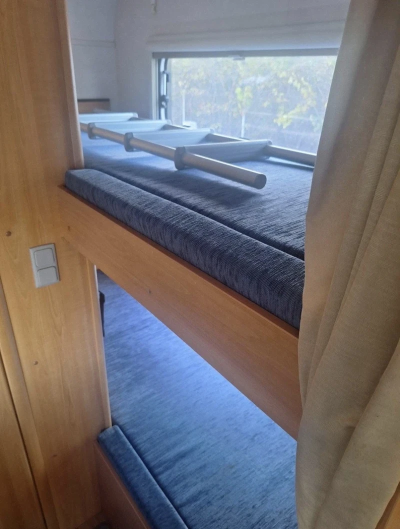 Кемпер LMC Liberty, снимка 13 - Каравани и кемпери - 52360271