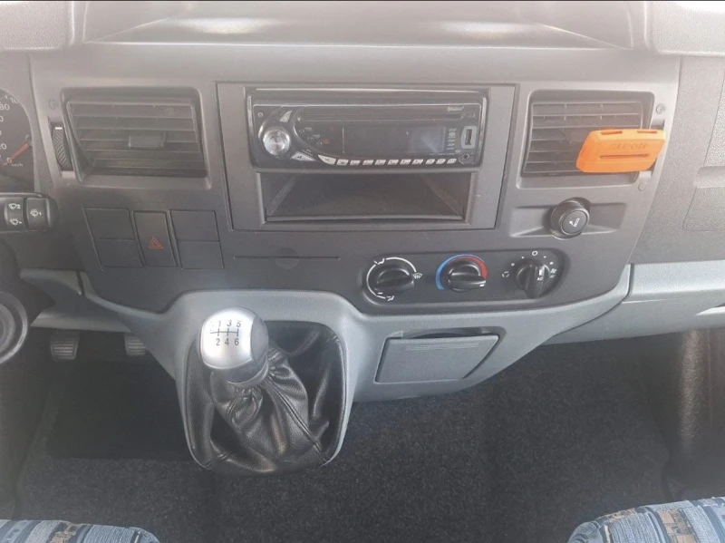 Кемпер LMC Liberty, снимка 8 - Каравани и кемпери - 52360271