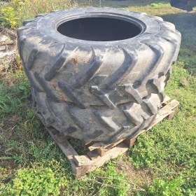 Гуми, снимка 1