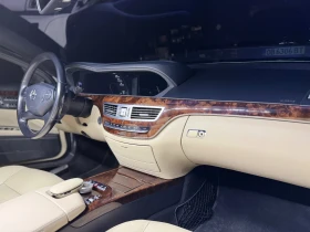 Mercedes-Benz S 350 ИЗКЛЮЧИТЕЛНО ЗАПАЗЕН САЛОН !!!, снимка 12