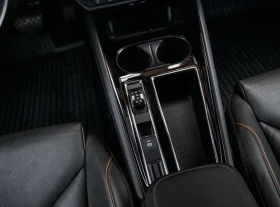 Skoda Enyaq I ve 80 История , снимка 9