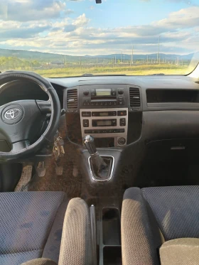 Toyota Corolla verso, снимка 7
