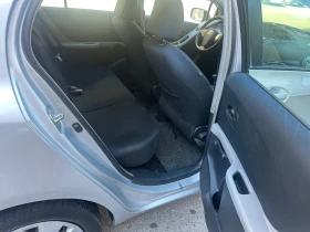 Обява за продажба на Toyota Yaris 1.3 бензин Автомат ~8 800 лв. - изображение 8