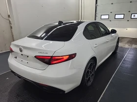 Обява за продажба на Alfa Romeo Giulia VELOCE * CARFAX * АвтоКредит * Цена до България*  ~55 000 лв. - изображение 2