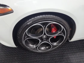 Обява за продажба на Alfa Romeo Giulia VELOCE * CARFAX * АвтоКредит * Цена до България*  ~55 000 лв. - изображение 5