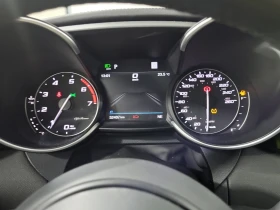 Обява за продажба на Alfa Romeo Giulia VELOCE * CARFAX * АвтоКредит * Цена до България*  ~55 000 лв. - изображение 9