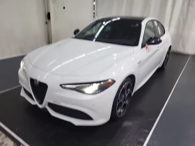 Обява за продажба на Alfa Romeo Giulia VELOCE * CARFAX * АвтоКредит * Цена до България*  ~55 000 лв. - изображение 1