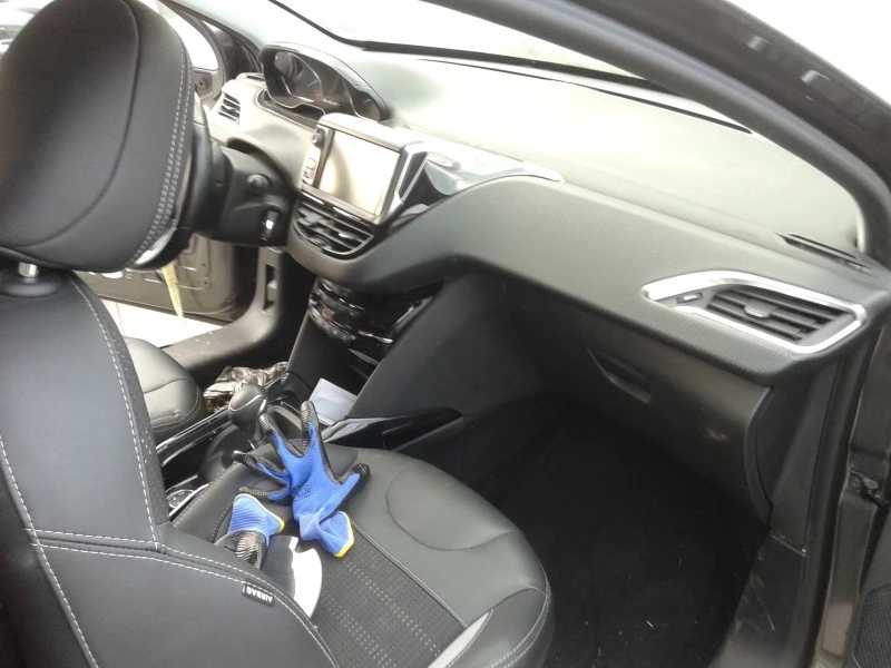 Peugeot 2008 1.2i, снимка 1 - Автомобили и джипове - 38602598