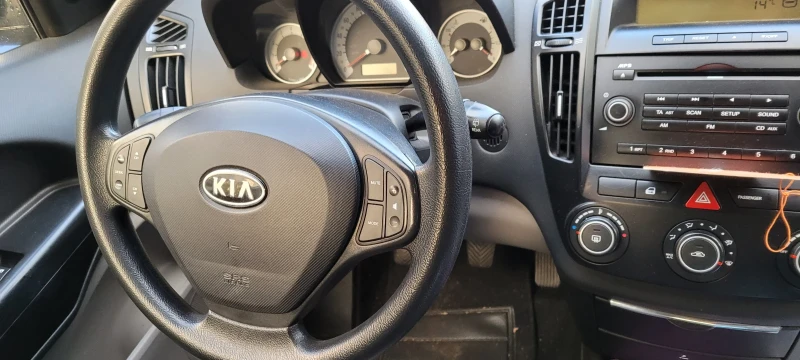 Kia Ceed, снимка 9 - Автомобили и джипове - 47801239